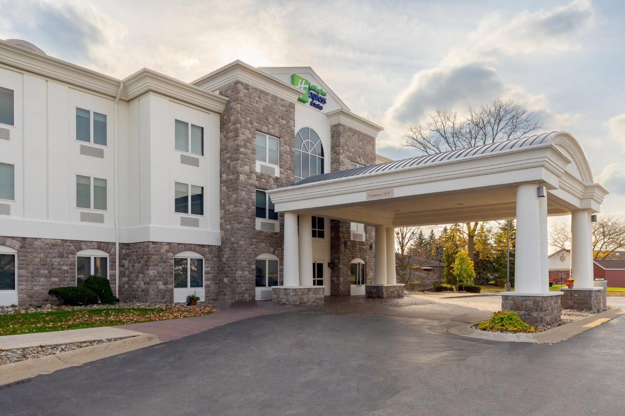 Holiday Inn Express Hotel & Suites Saginaw By Ihg Экстерьер фото