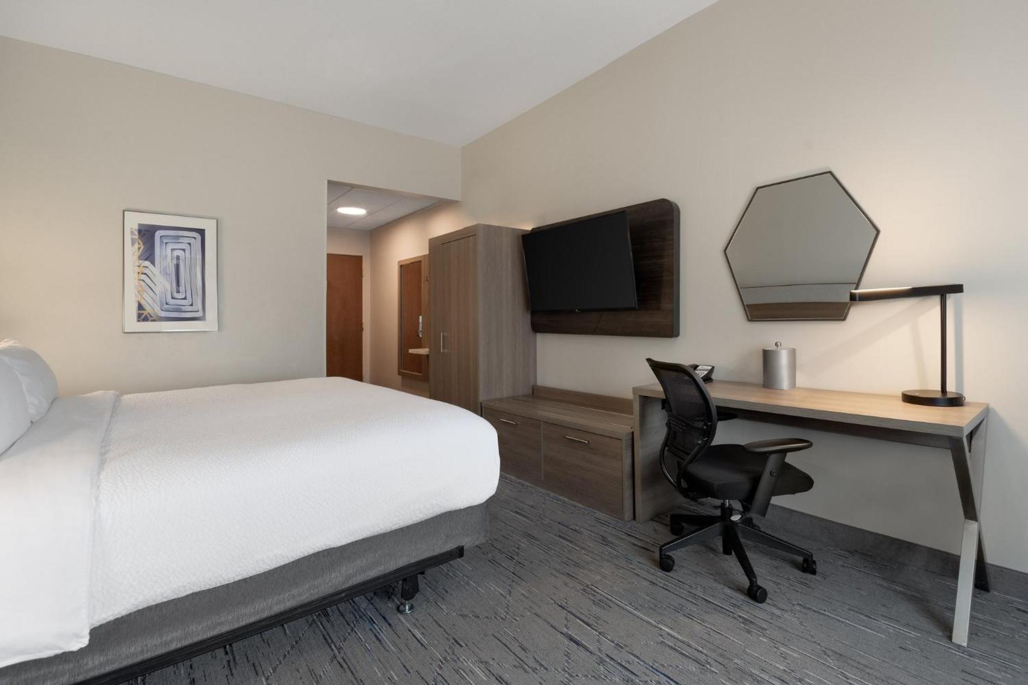 Holiday Inn Express Hotel & Suites Saginaw By Ihg Экстерьер фото