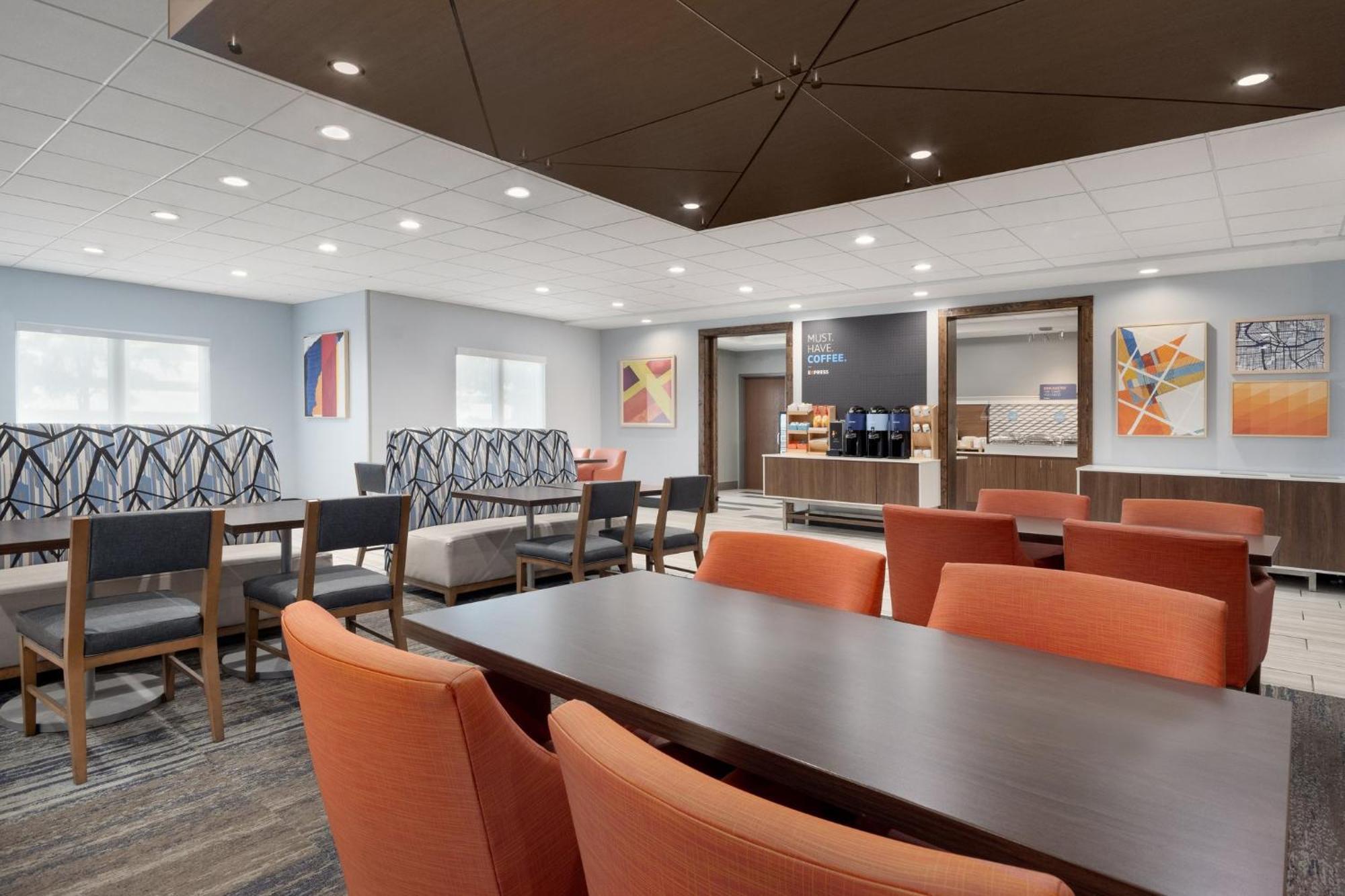 Holiday Inn Express Hotel & Suites Saginaw By Ihg Экстерьер фото